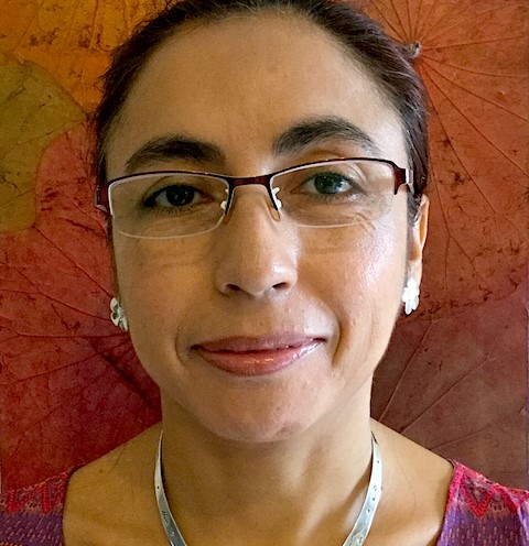 Headshot of Sandra Veloso