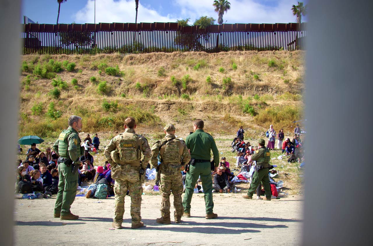 Stop border militarization