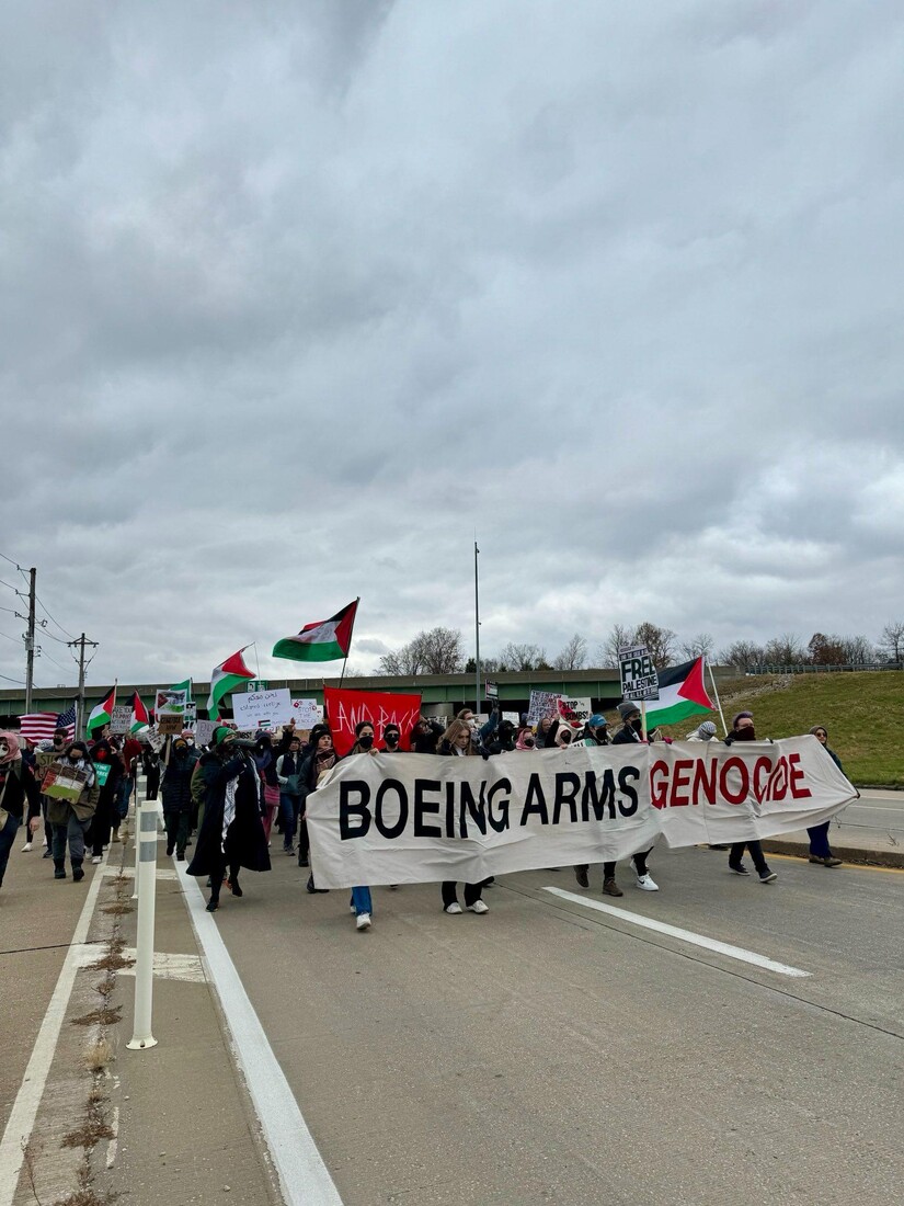 /sites/default/files/2025-04/pb_117697_divestment-protest-in-missouri-scr.jpg