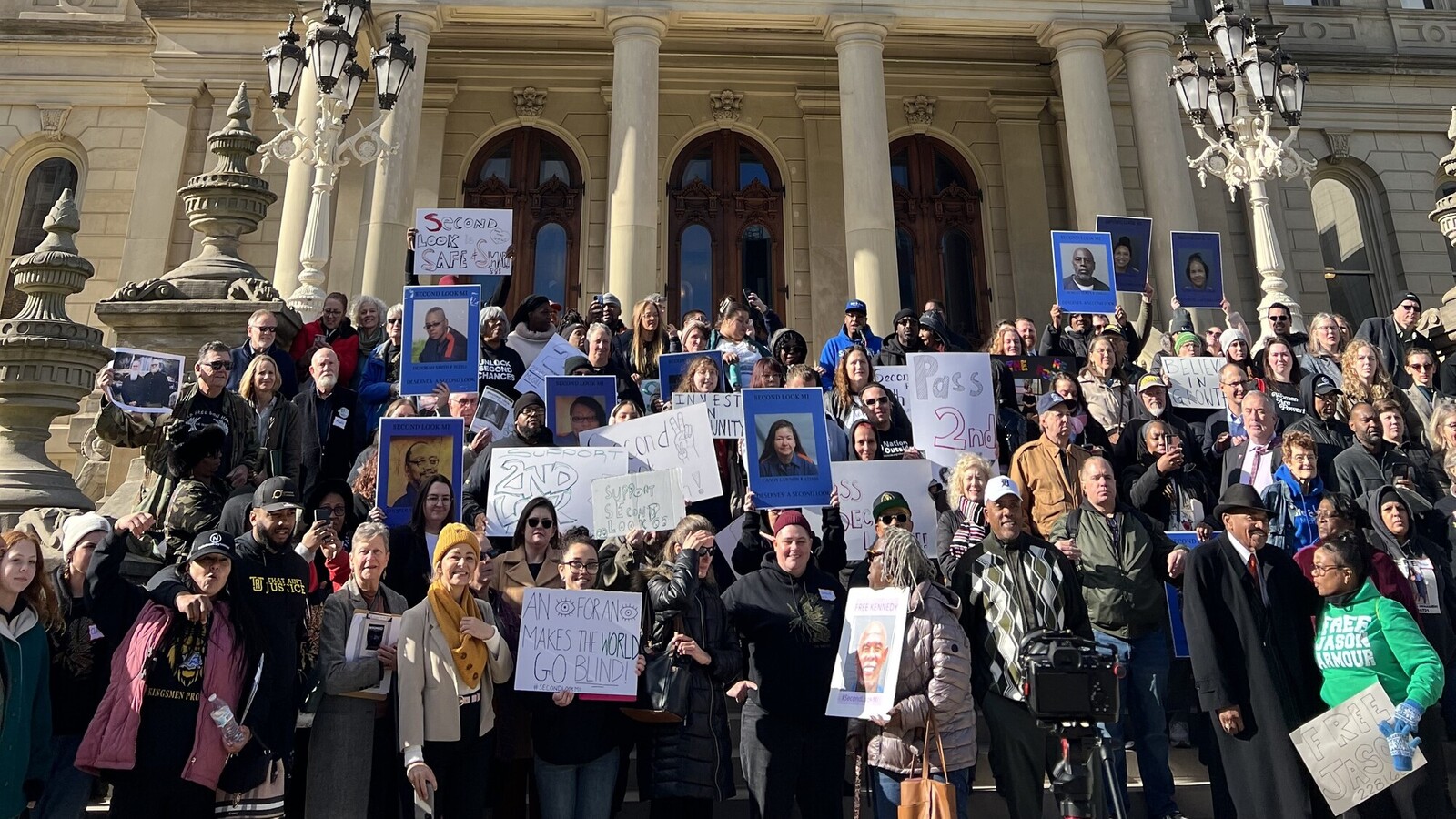 /sites/default/files/2025-07/pb_121912_michigan-photos-on-afsc-scr.jpg