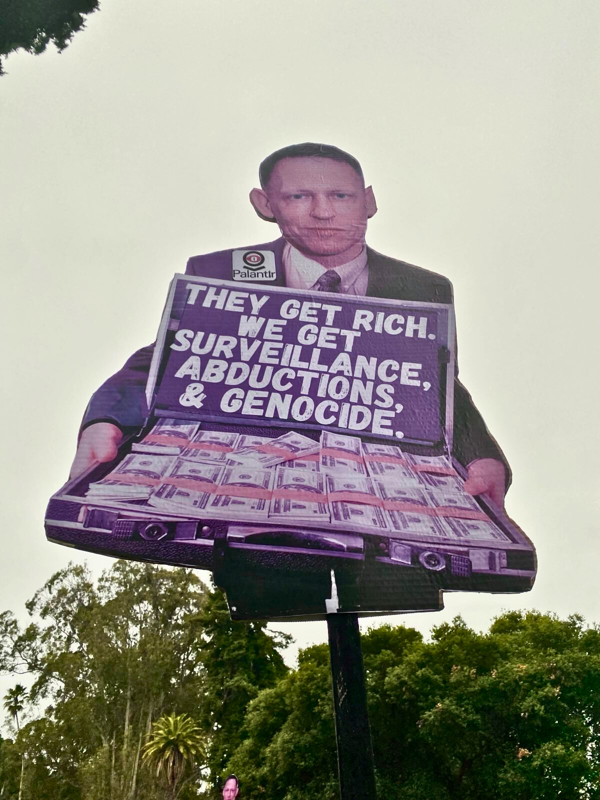 Send letters to CEOs of companies using Palantir