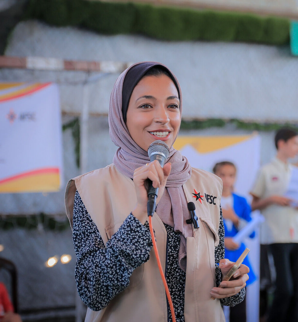 photo of serena talking into a mic