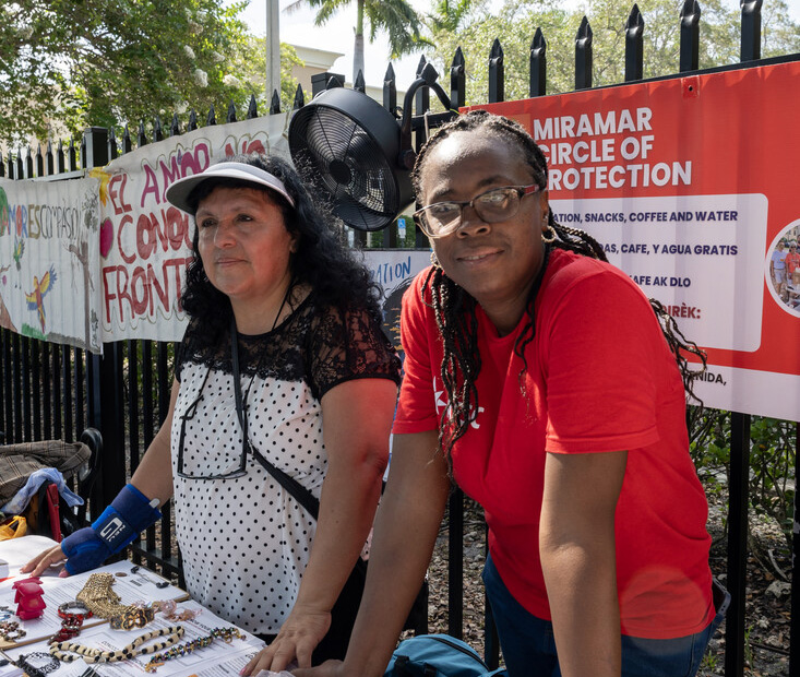 Volunteers build community outside an ICE facility in Florida
