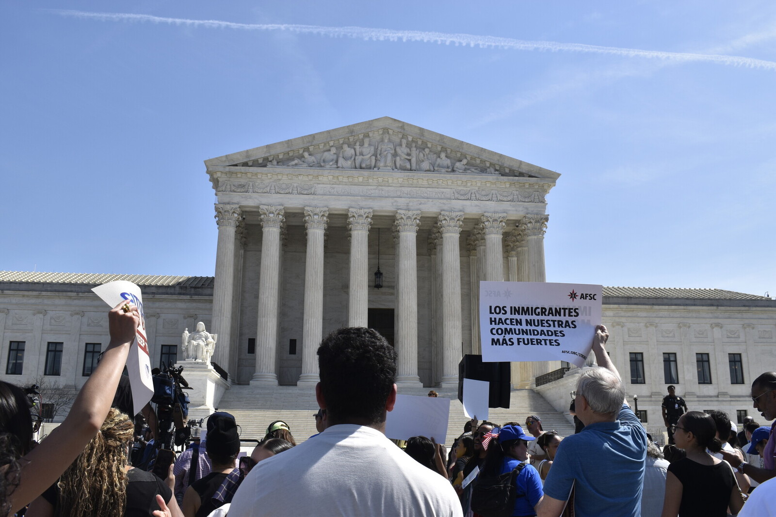 Tell Congress to act now to protect immigrants and asylum seekers