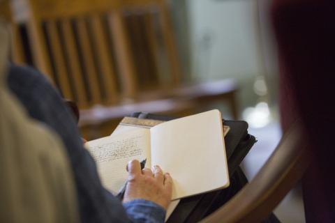 A Quaker taking notes