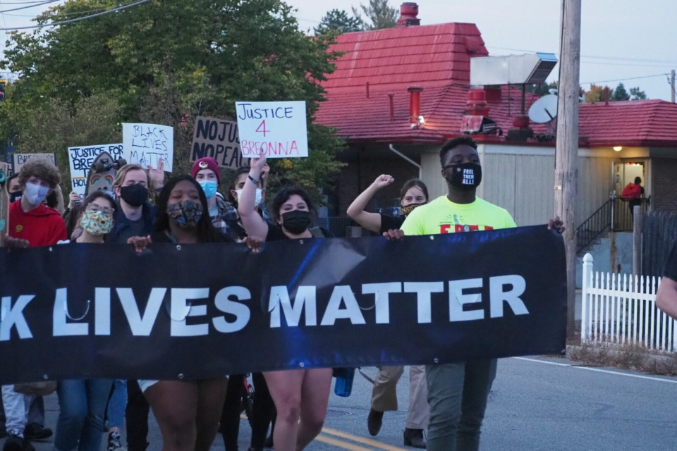 March in New Hampshire. Photo: Arnie Alpert